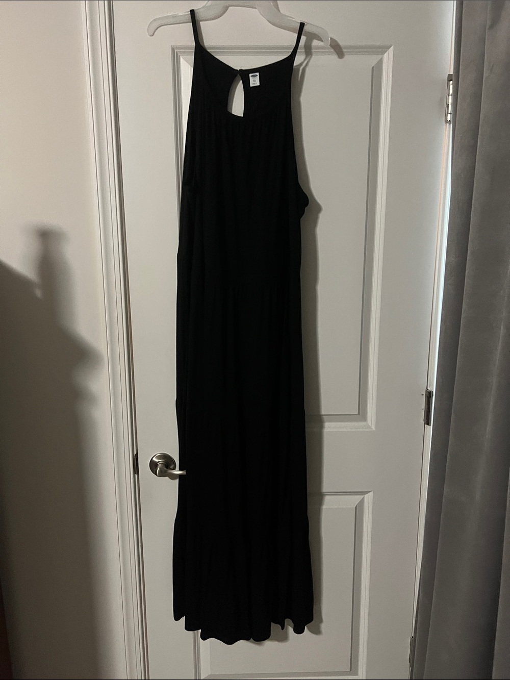 Old Navy Black Sleeveless Maxi Dress with Keyhole and Banded Waist